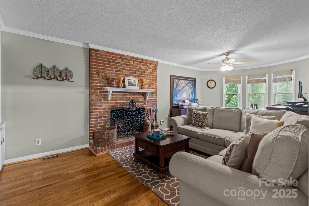 16421 Breckshire Dr Huntersville, NC 28078