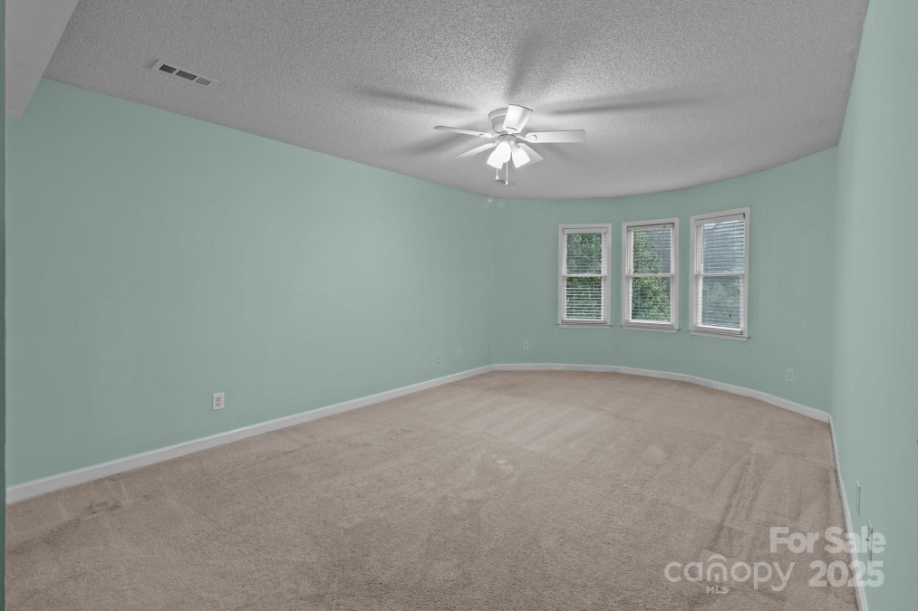 16421 Breckshire Dr Huntersville, NC 28078