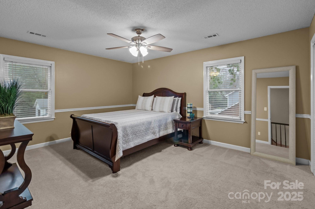 16421 Breckshire Dr Huntersville, NC 28078