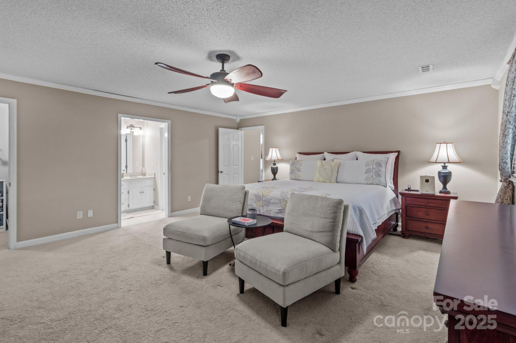 16421 Breckshire Dr Huntersville, NC 28078