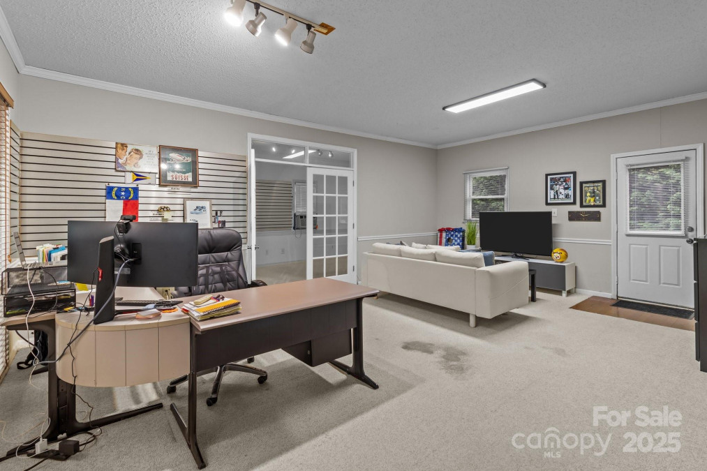 16421 Breckshire Dr Huntersville, NC 28078