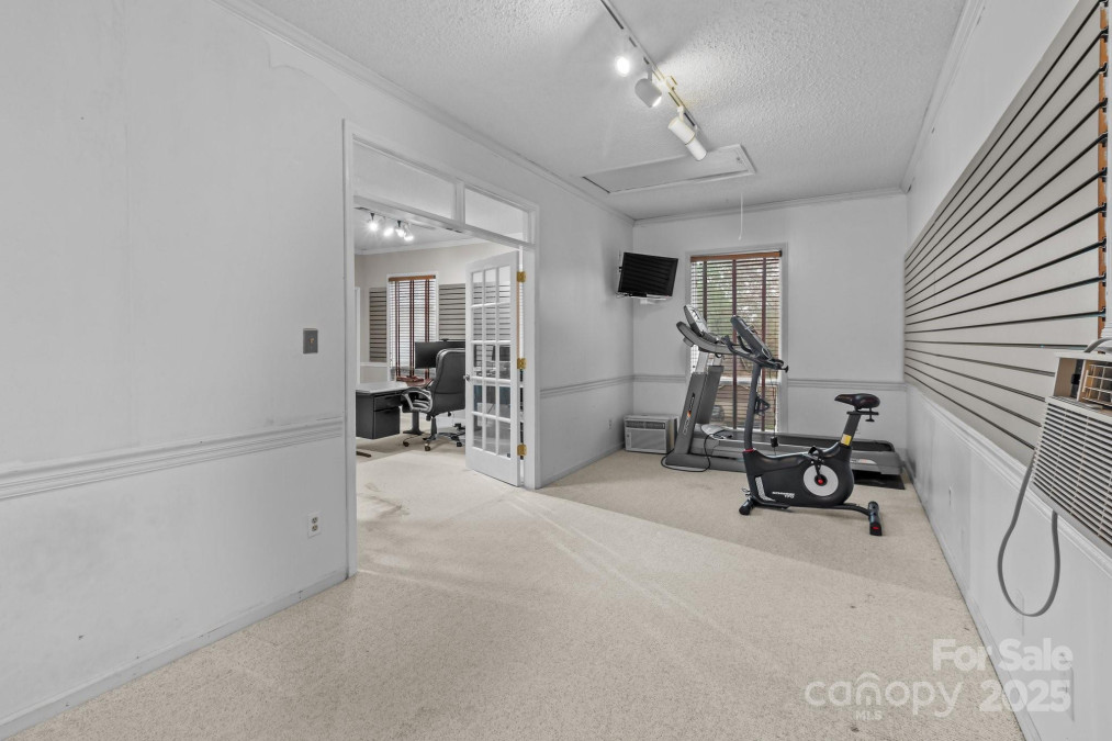 16421 Breckshire Dr Huntersville, NC 28078