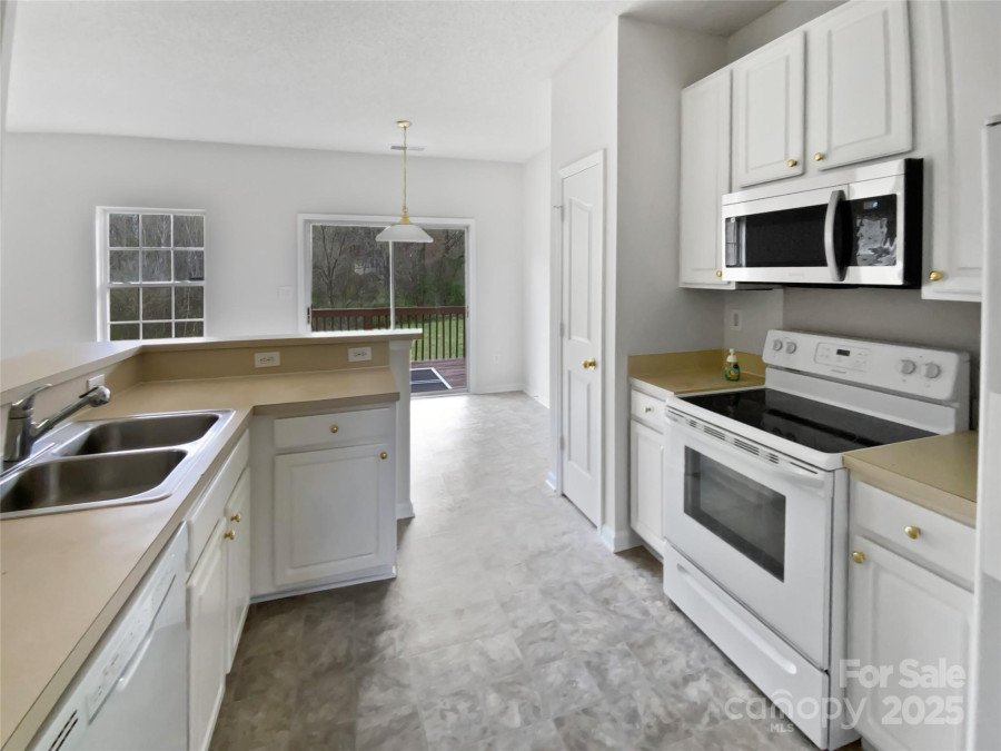 10827 Azure Valley Pl Charlotte, NC 28269