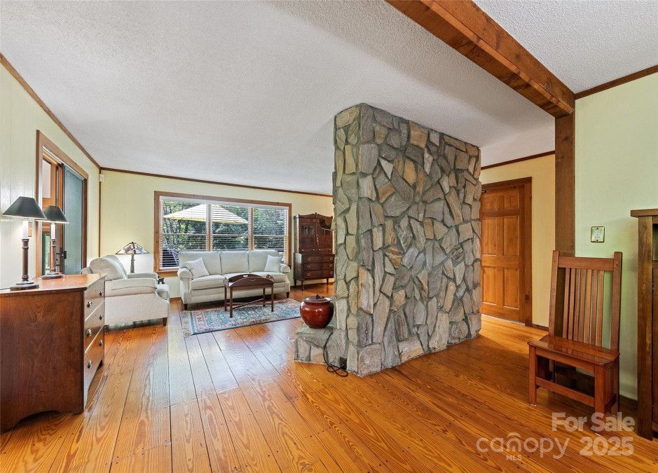1192 Rockdale Rd Whittier, NC 28789