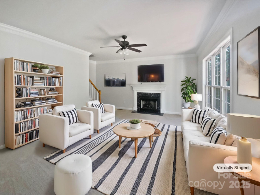 11023 Alnwick Ct Charlotte, NC 28262