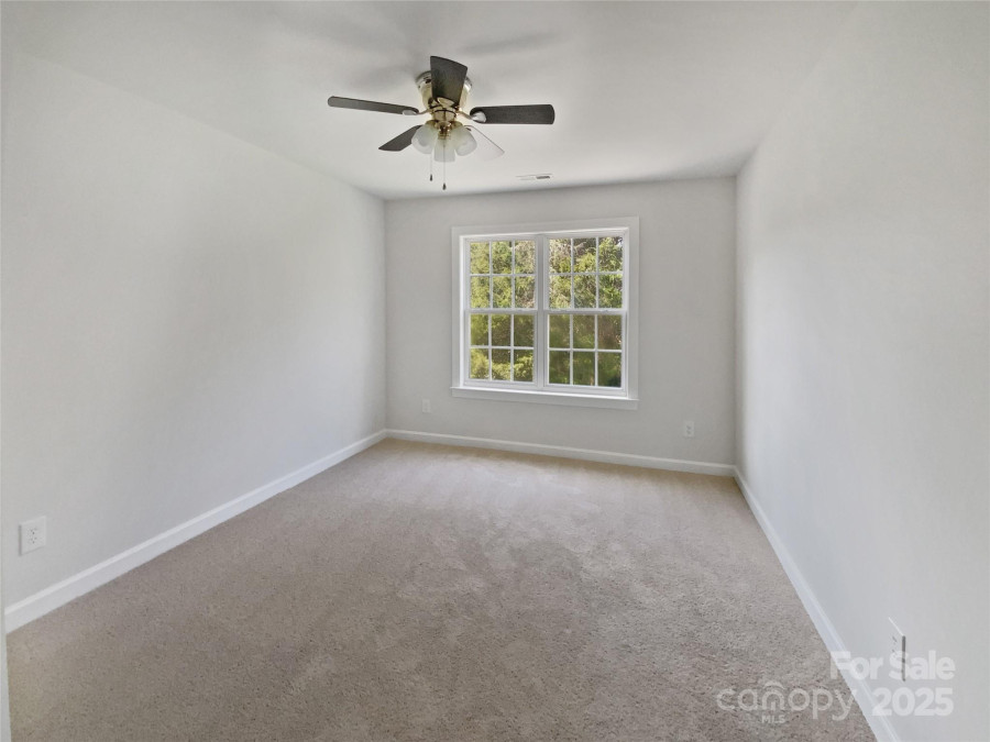 11023 Alnwick Ct Charlotte, NC 28262