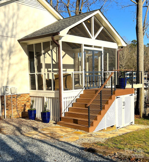 141 Sunrise Point New London, NC 28127