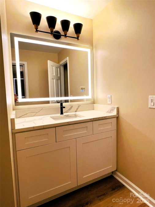141 Sunrise Point New London, NC 28127