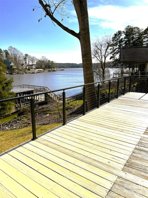 141 Sunrise Point New London, NC 28127