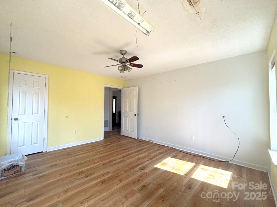 97 Hughes Dr Maggie Valley, NC 28751
