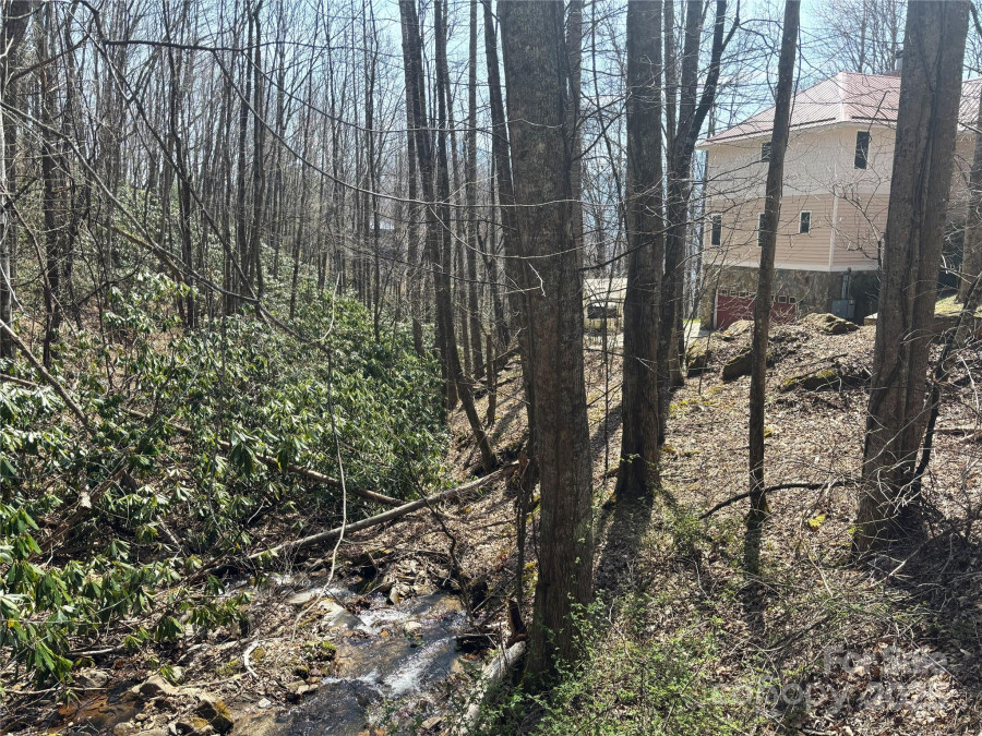 97 Hughes Dr Maggie Valley, NC 28751