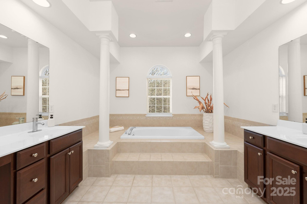 7605 Berryfield Ct Waxhaw, NC 28173