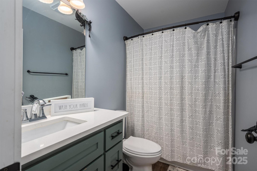 705 School St Maiden, NC 28650