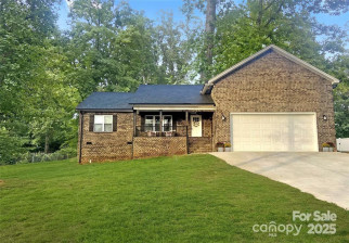 705 School St Maiden, NC 28650