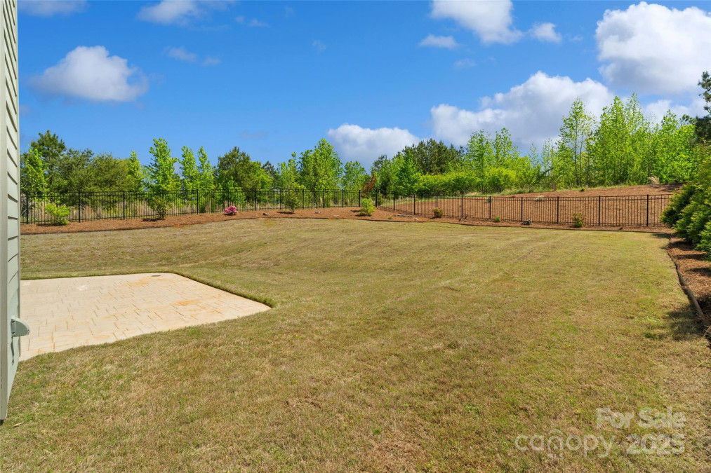 10270 Lakeshore Dr Lancaster, SC 29720