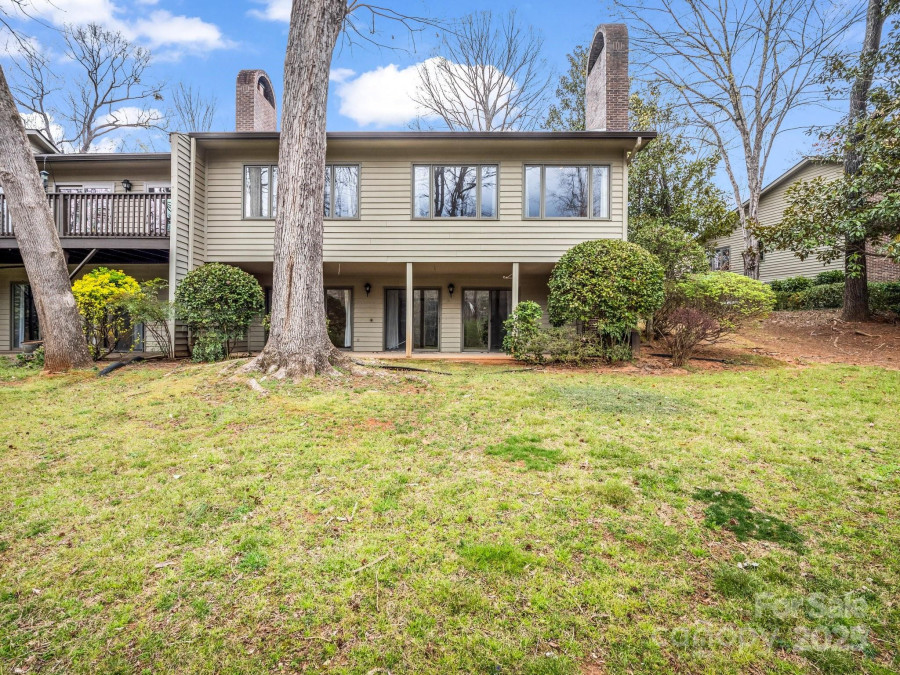 31 Hunting Country Trl Tryon, NC 28782