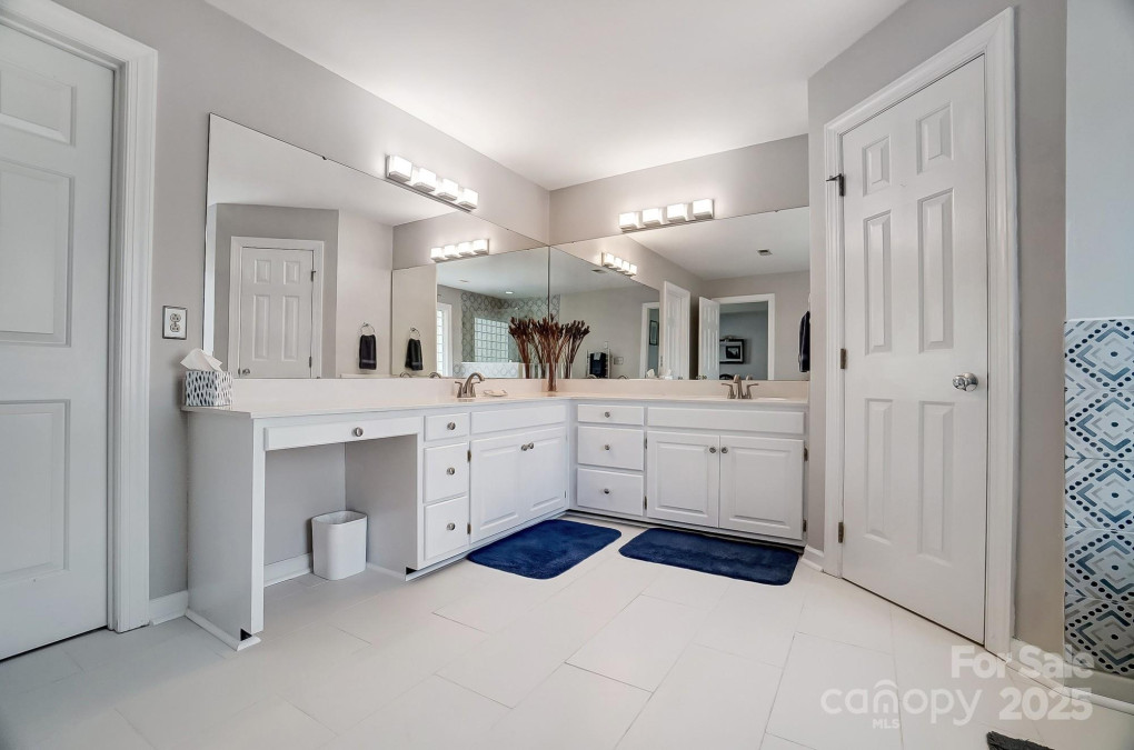 3717 Bodenham Ct Charlotte, NC 28215