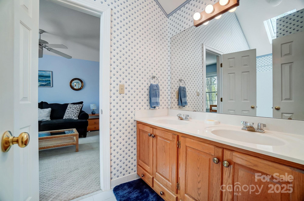 3717 Bodenham Ct Charlotte, NC 28215