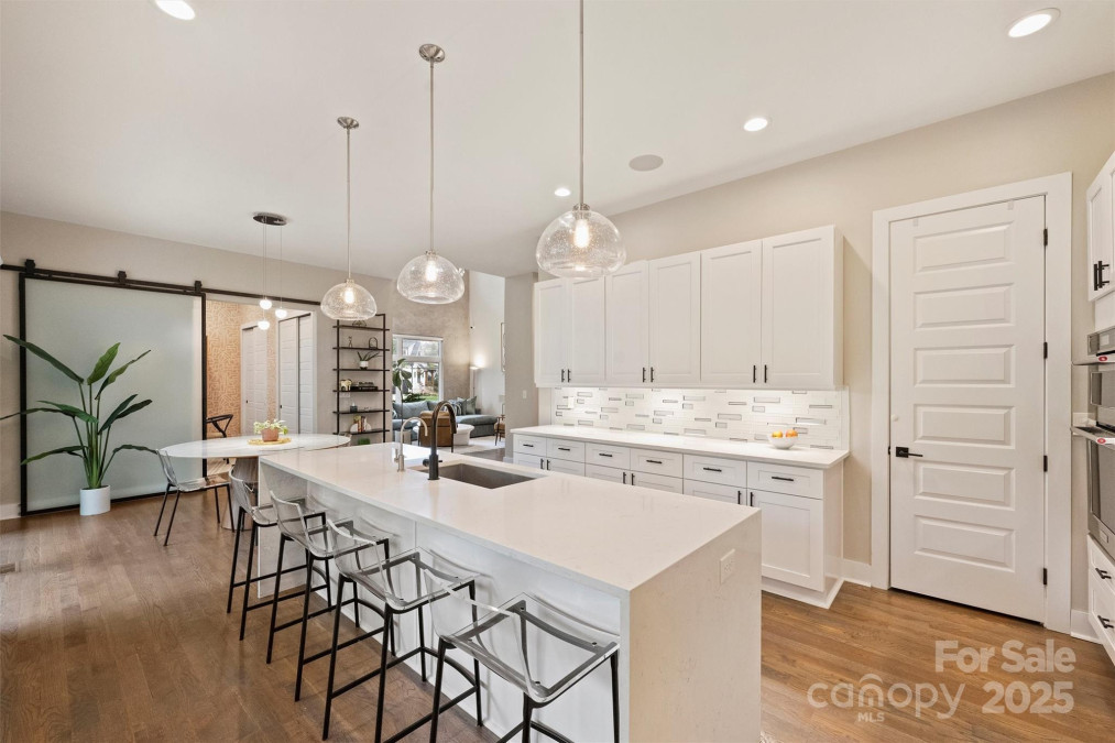 2529 Daniel St Charlotte, NC 28205