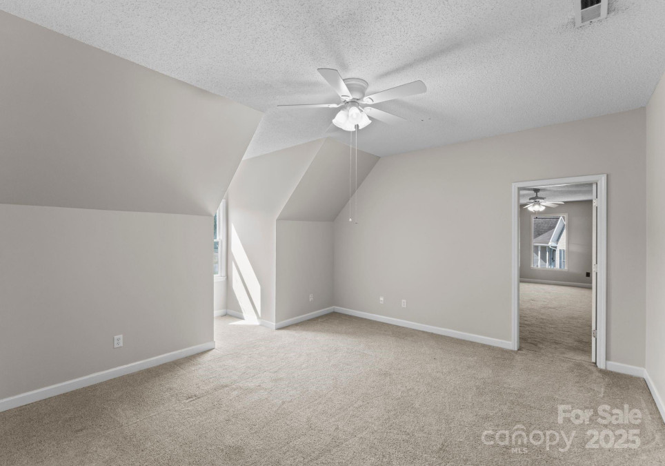 238 Lippard Springs Cir Statesville, NC 28677