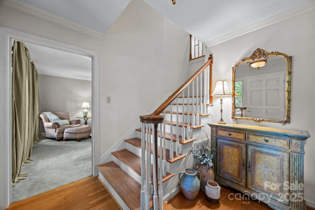 5510 Sardis Rd Charlotte, NC 28270