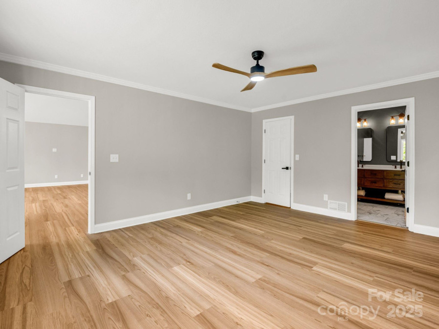 153 Old Lakey Gap Rd Black Mountain, NC 28711