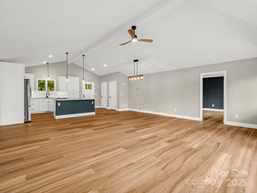 153 Old Lakey Gap Rd Black Mountain, NC 28711