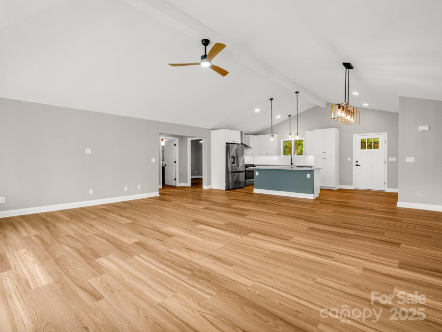 153 Old Lakey Gap Rd Black Mountain, NC 28711