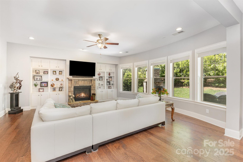 5706 Sardis Hall Ct Charlotte, NC 28270