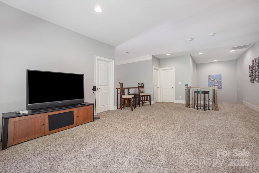 5706 Sardis Hall Ct Charlotte, NC 28270