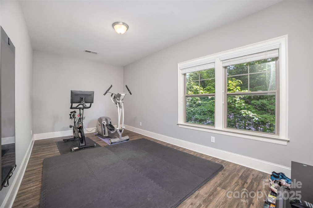 5706 Sardis Hall Ct Charlotte, NC 28270
