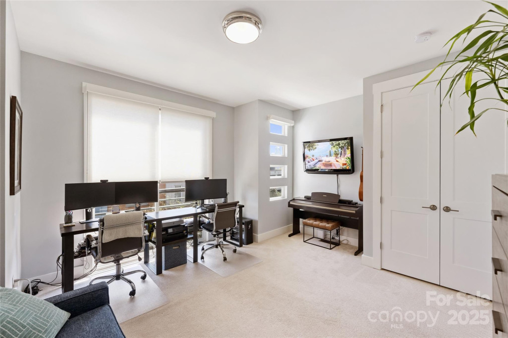 1651 Duckworth Ave Charlotte, NC 28208