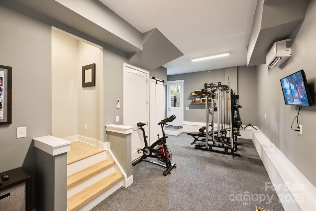 1651 Duckworth Ave Charlotte, NC 28208
