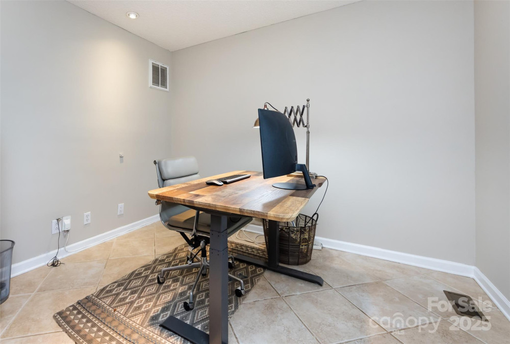 5013 Cedar Forest Dr Charlotte, NC 28226