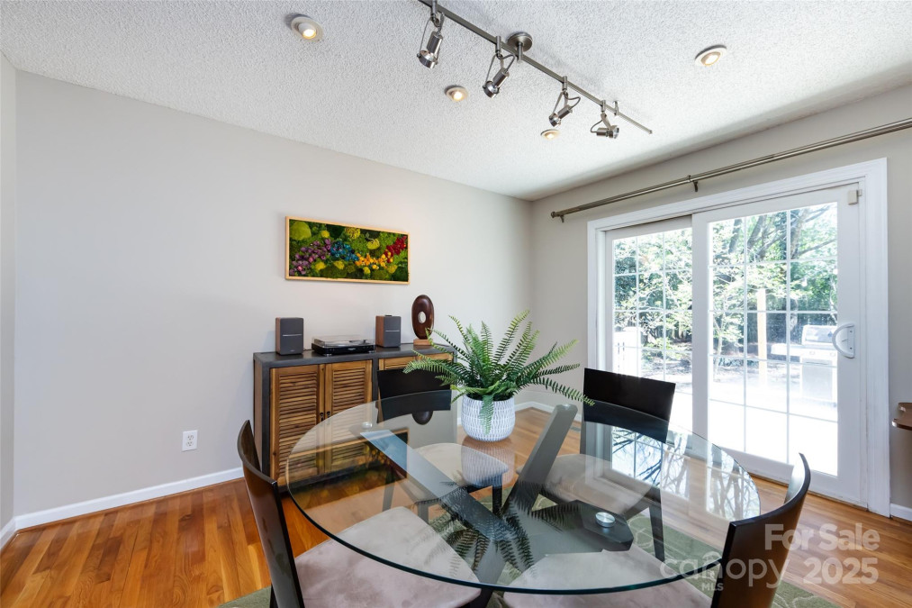 5013 Cedar Forest Dr Charlotte, NC 28226