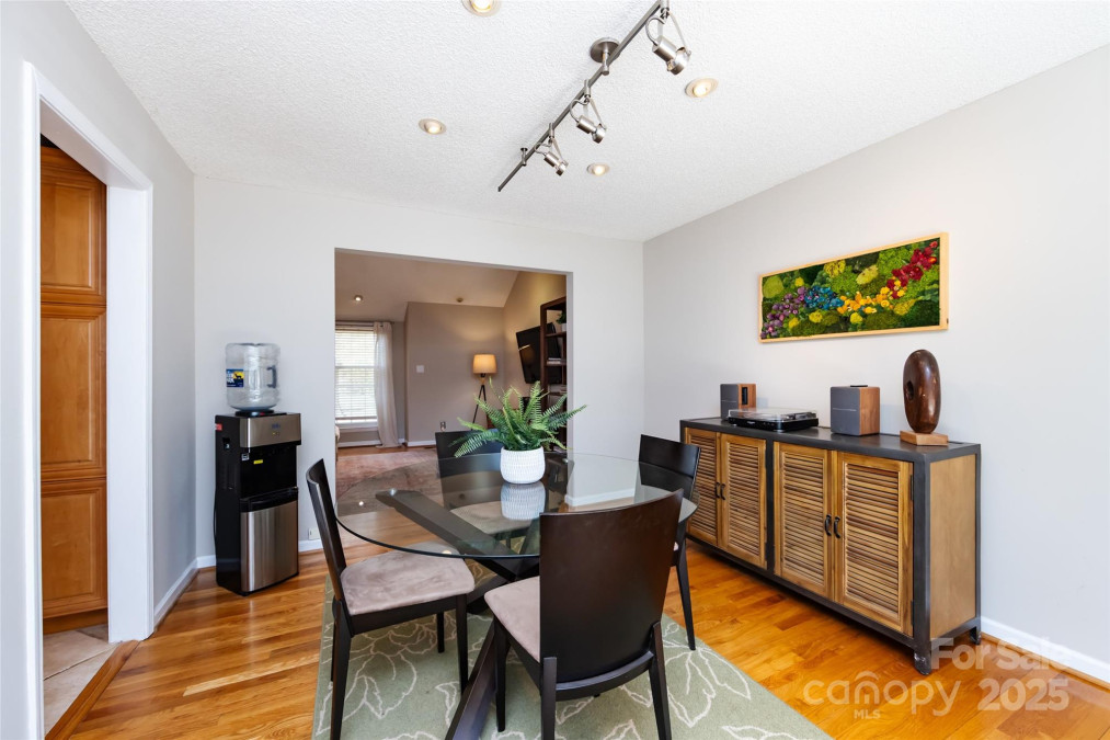 5013 Cedar Forest Dr Charlotte, NC 28226