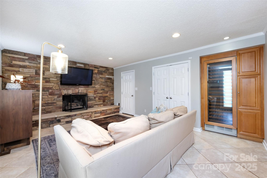 5013 Cedar Forest Dr Charlotte, NC 28226