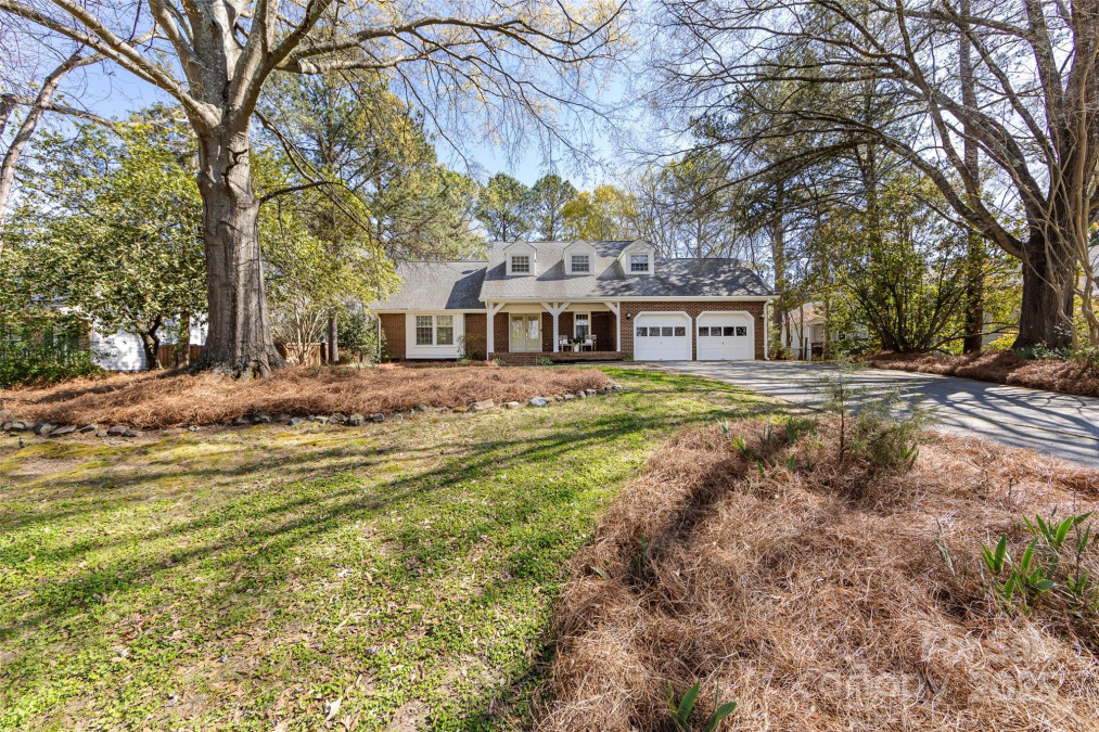 5013 Cedar Forest Dr Charlotte, NC 28226