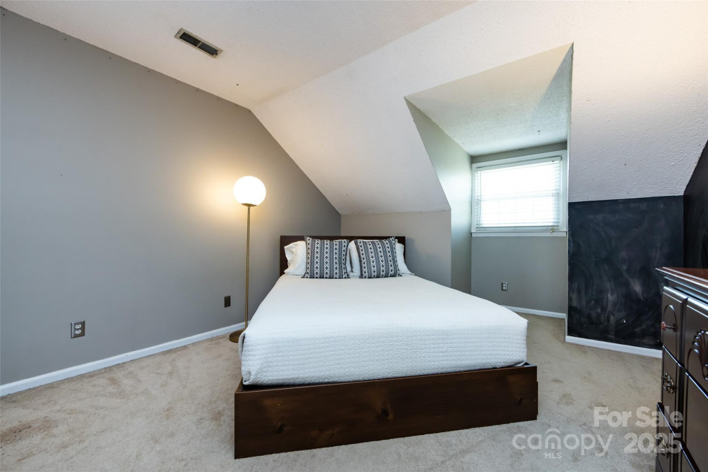 5013 Cedar Forest Dr Charlotte, NC 28226