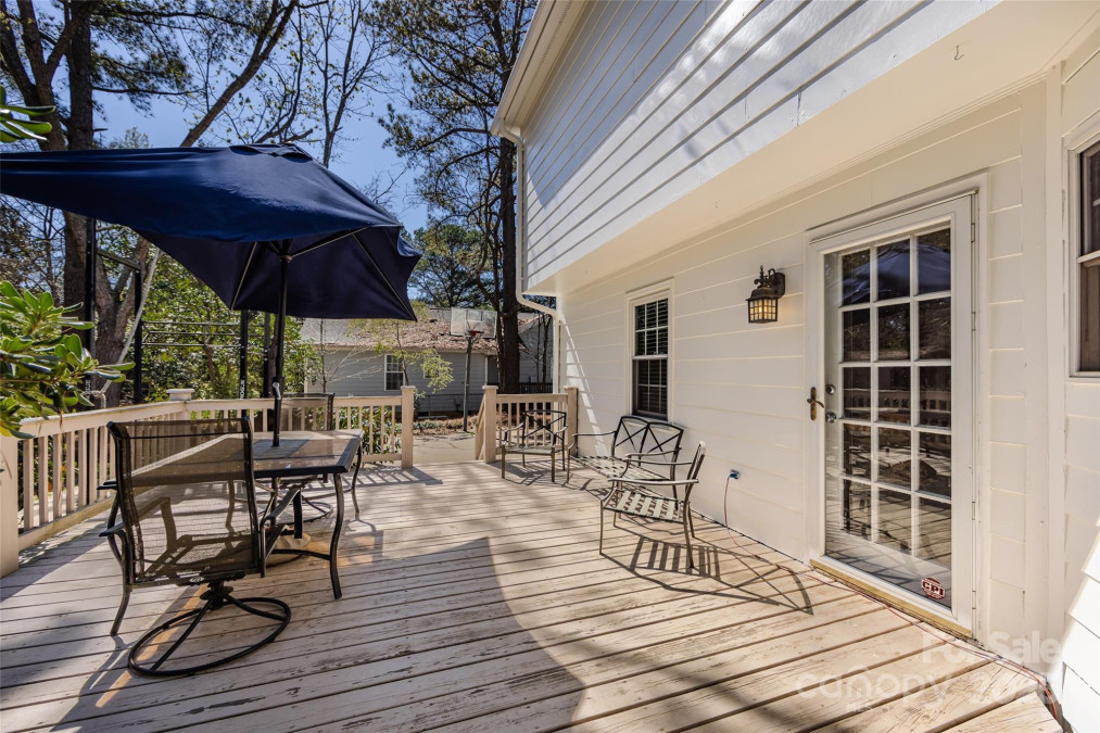 5013 Cedar Forest Dr Charlotte, NC 28226