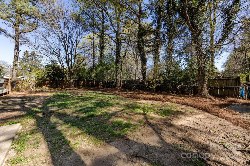 5013 Cedar Forest Dr Charlotte, NC 28226