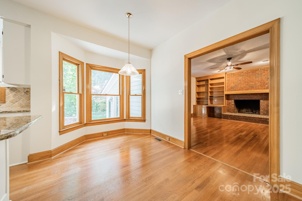 5232 Silchester Ln Charlotte, NC 28215