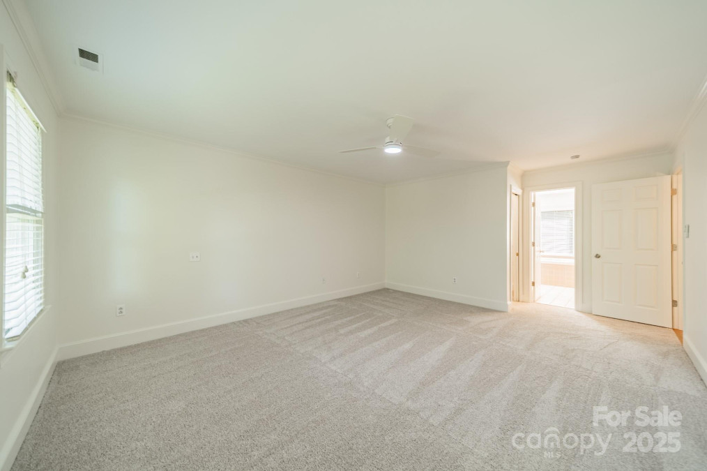 5232 Silchester Ln Charlotte, NC 28215