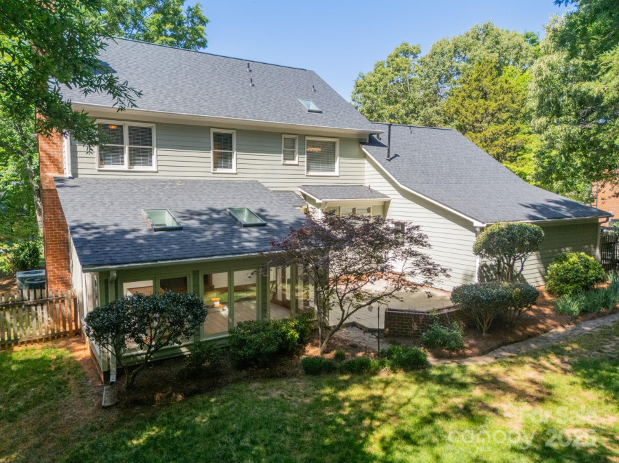 5232 Silchester Ln Charlotte, NC 28215