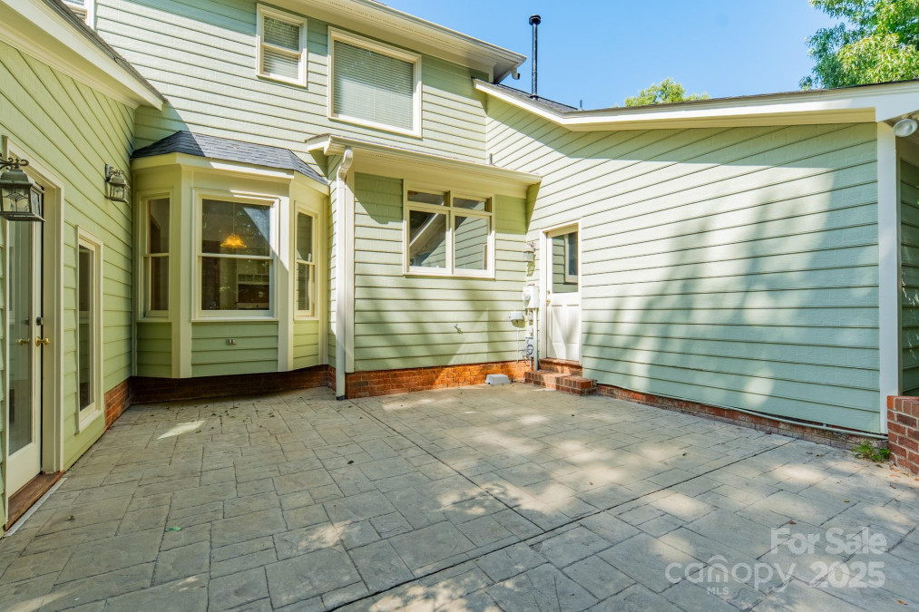 5232 Silchester Ln Charlotte, NC 28215