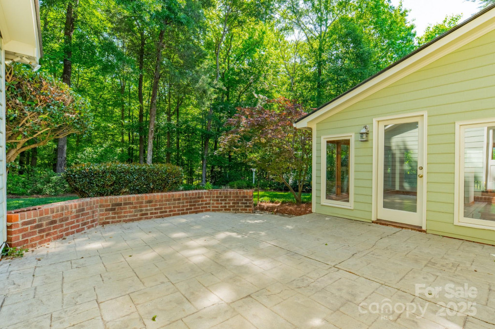 5232 Silchester Ln Charlotte, NC 28215