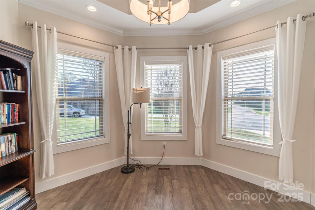 1358 37th Avenue Pl Hickory, NC 28601