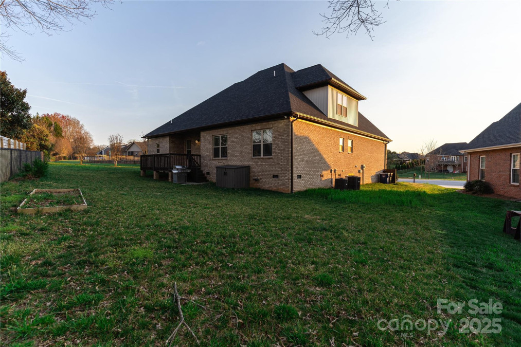 1358 37th Avenue Pl Hickory, NC 28601