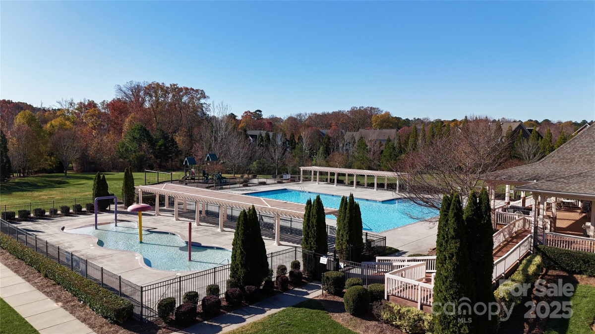 708 Ridgelake Dr Weddington, NC 28104
