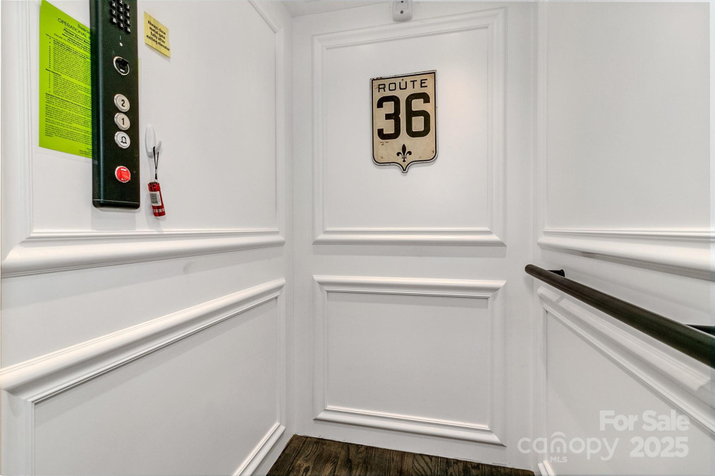 36 Wordsworth Rd Black Mountain, NC 28711